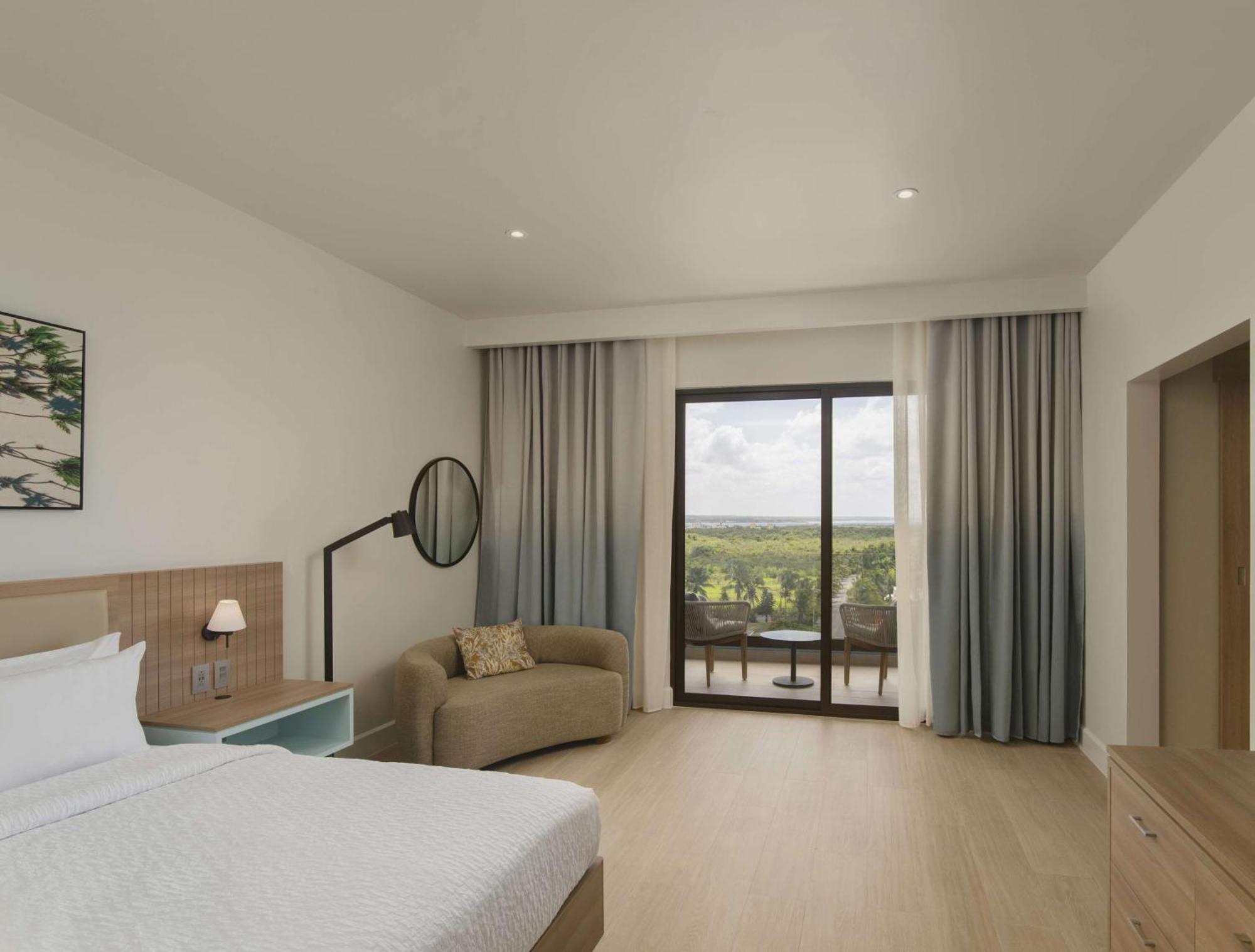 Hilton Garden Inn ลาโรมานา ภายนอก รูปภาพ